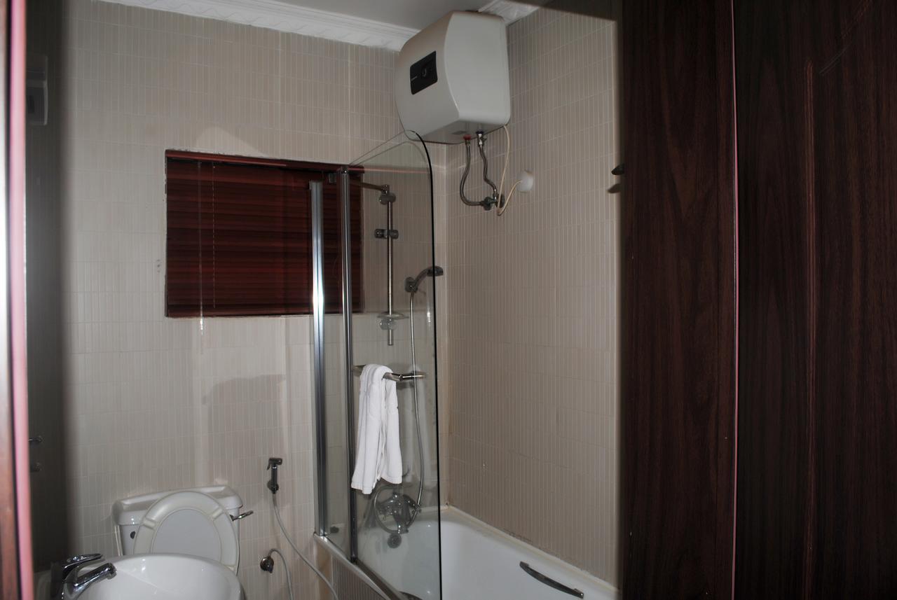 Grand Inn & Suites Ijebu Ode Екстериор снимка