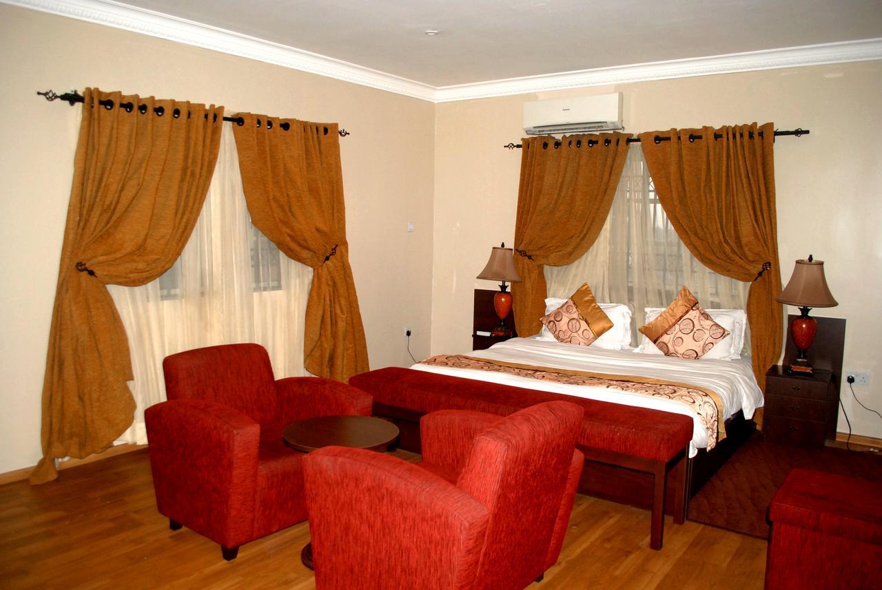 Grand Inn & Suites Ijebu Ode Екстериор снимка