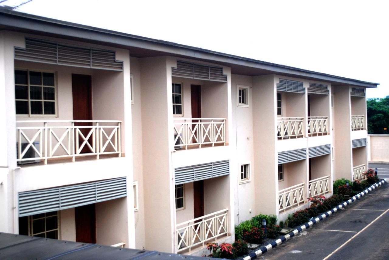 Grand Inn & Suites Ijebu Ode Екстериор снимка